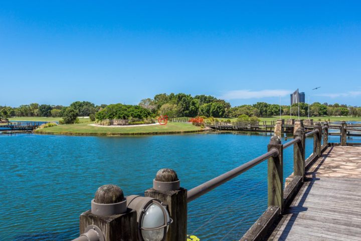 澳大利亚昆士兰varsity lakes3卧2卫的房产