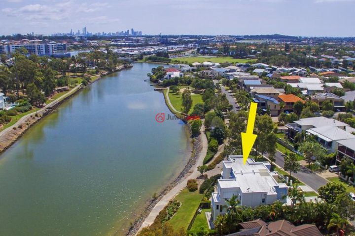 澳大利亚昆士兰varsity lakes4卧3卫的房产