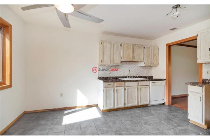 美国纽约州monroe3卧3卫的房产